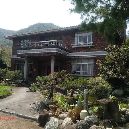 Ri Jing Yuan Homestay Liugui Bagian luar foto